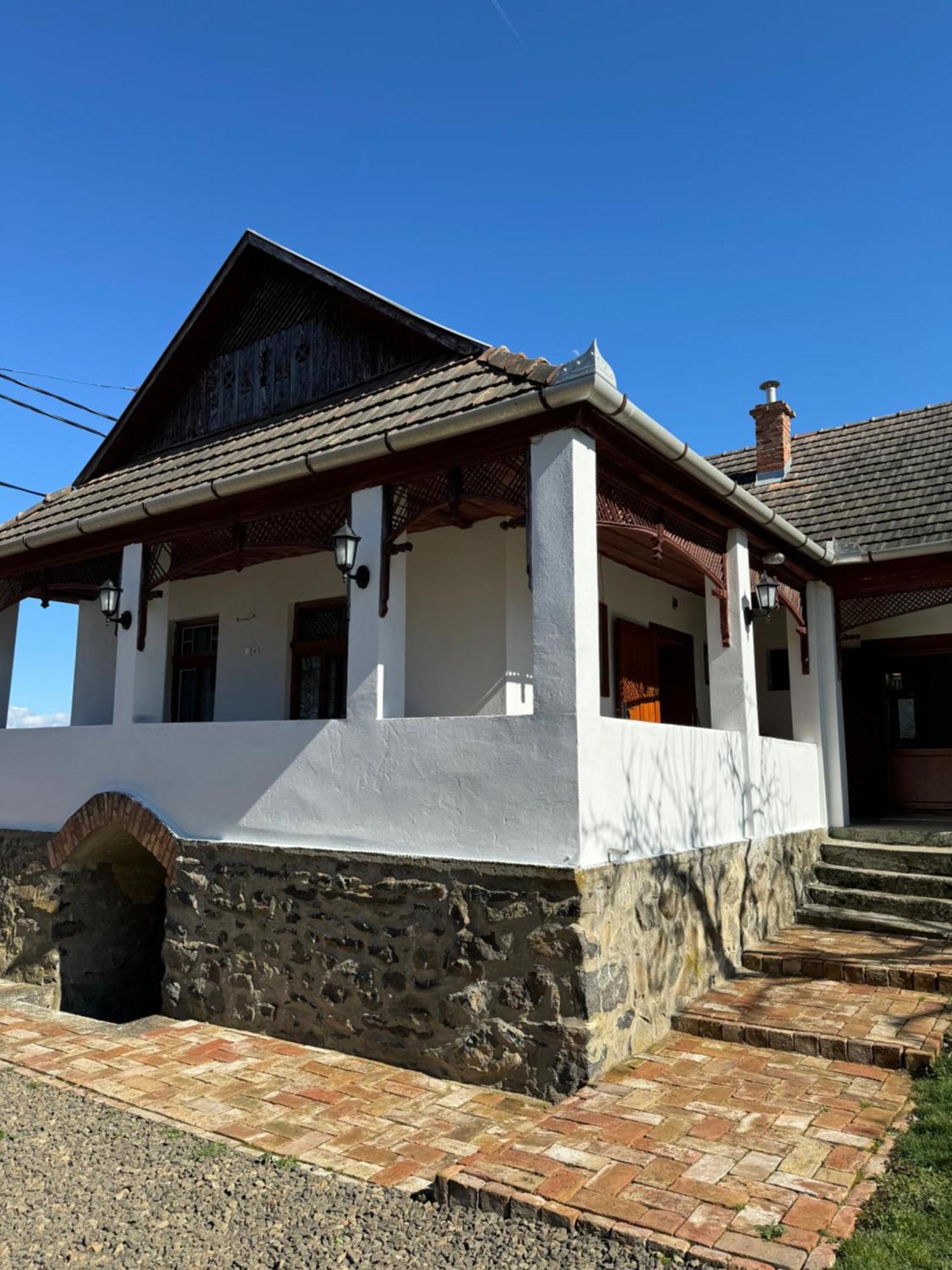 Karavan Guest House Hollókő Kültér fotó